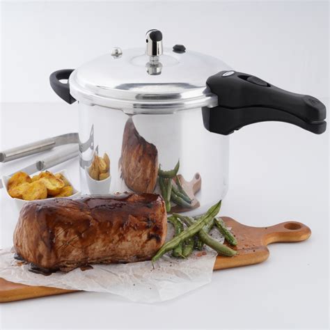 only gas vs universal pressure cooker